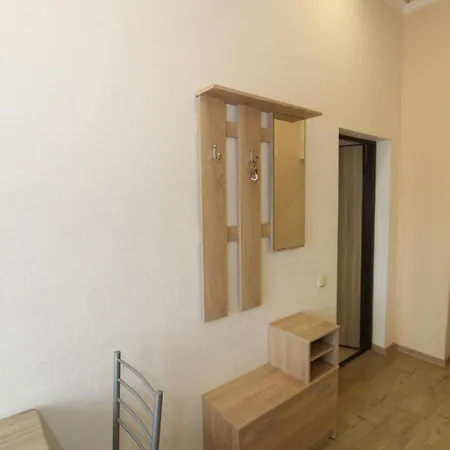 на 10 фонтана Apartment *